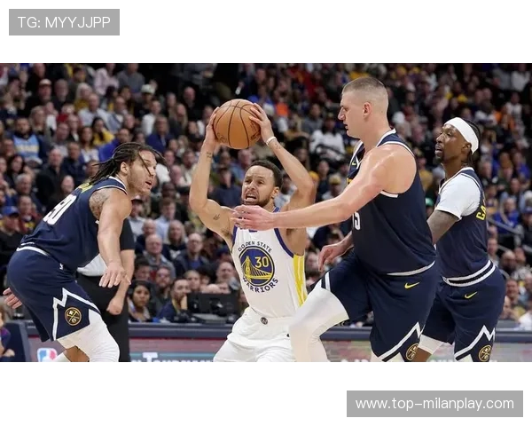 勇士队探索新战术，迎战季后赛，勇士球队新赛季